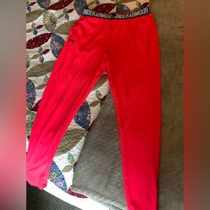 Girls Youth Large Under Armour Joggers EUC hot pink